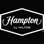 Das Logo von Hampton by Hilton Kiel
